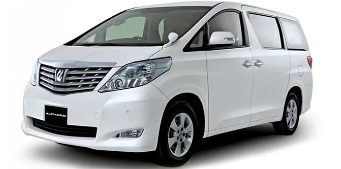 MAKUNDUCHI to SALAAM CAVE private transfer